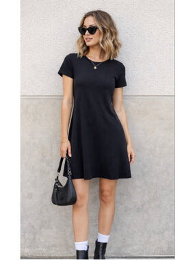 Aritzia Wilfred Black Mini Dress Short Sleeve Stretch Bodycon Medium